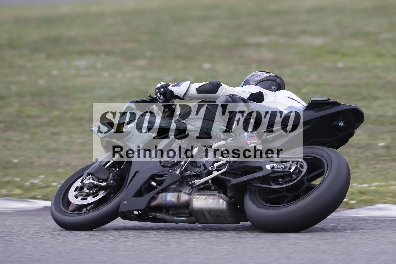 /30 27.07.2026  Dunlop Ride und Test Day ADR/Gruppe rot schnell/88